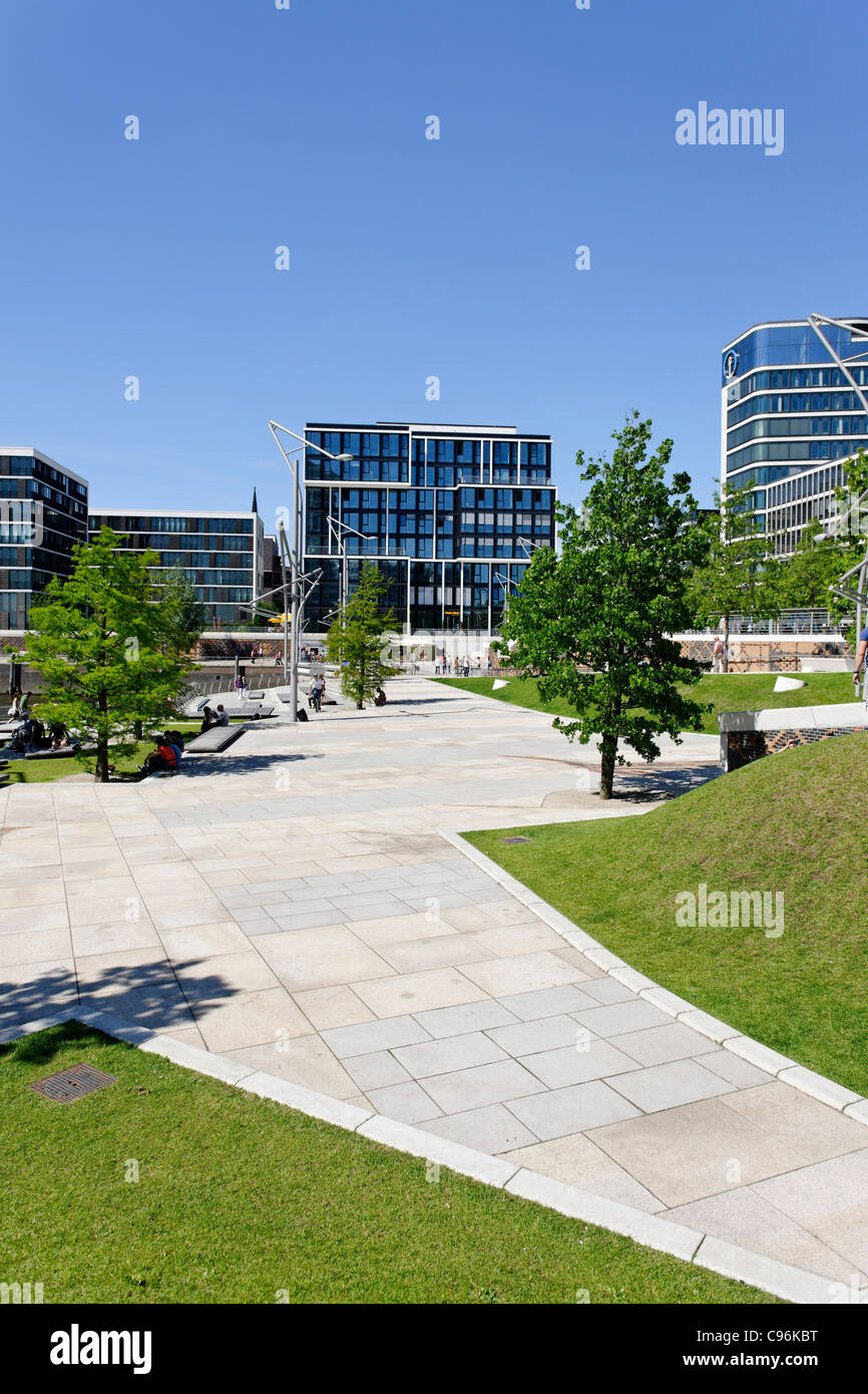 Marco Polo terrazze e Kaiserkai quay, Hafencity di Amburgo, Germania, Europa Foto Stock