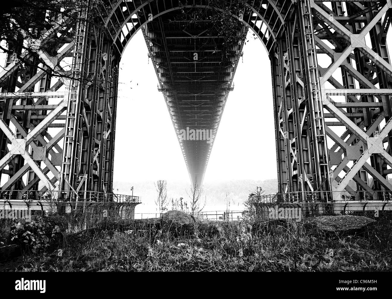 Sotto il ponte George Washington Bridge Foto Stock