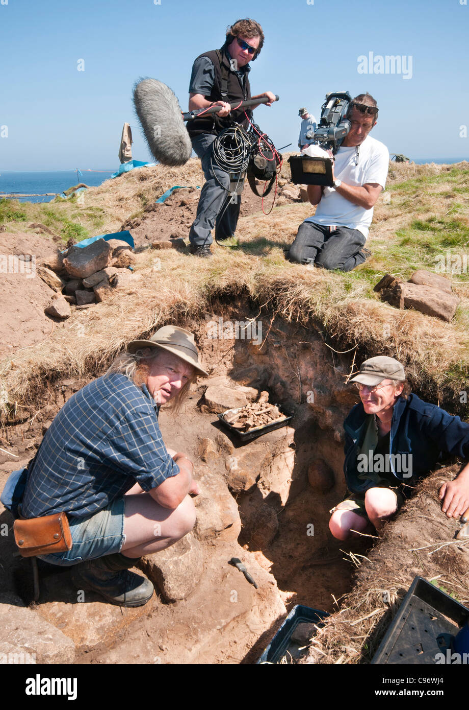 Il momento in cui la squadra a scavare vicino Beadnell nel nord Northumberland Foto Stock