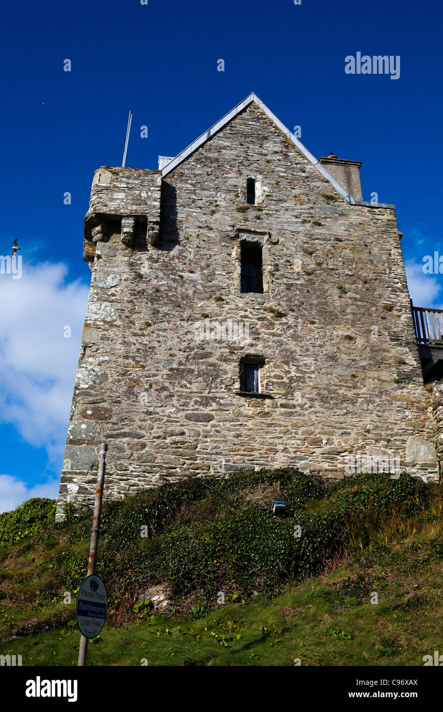 L'O'Driscoll castello, - nel villaggio di pescatori di Baltimora, West Cork, Irlanda Foto Stock