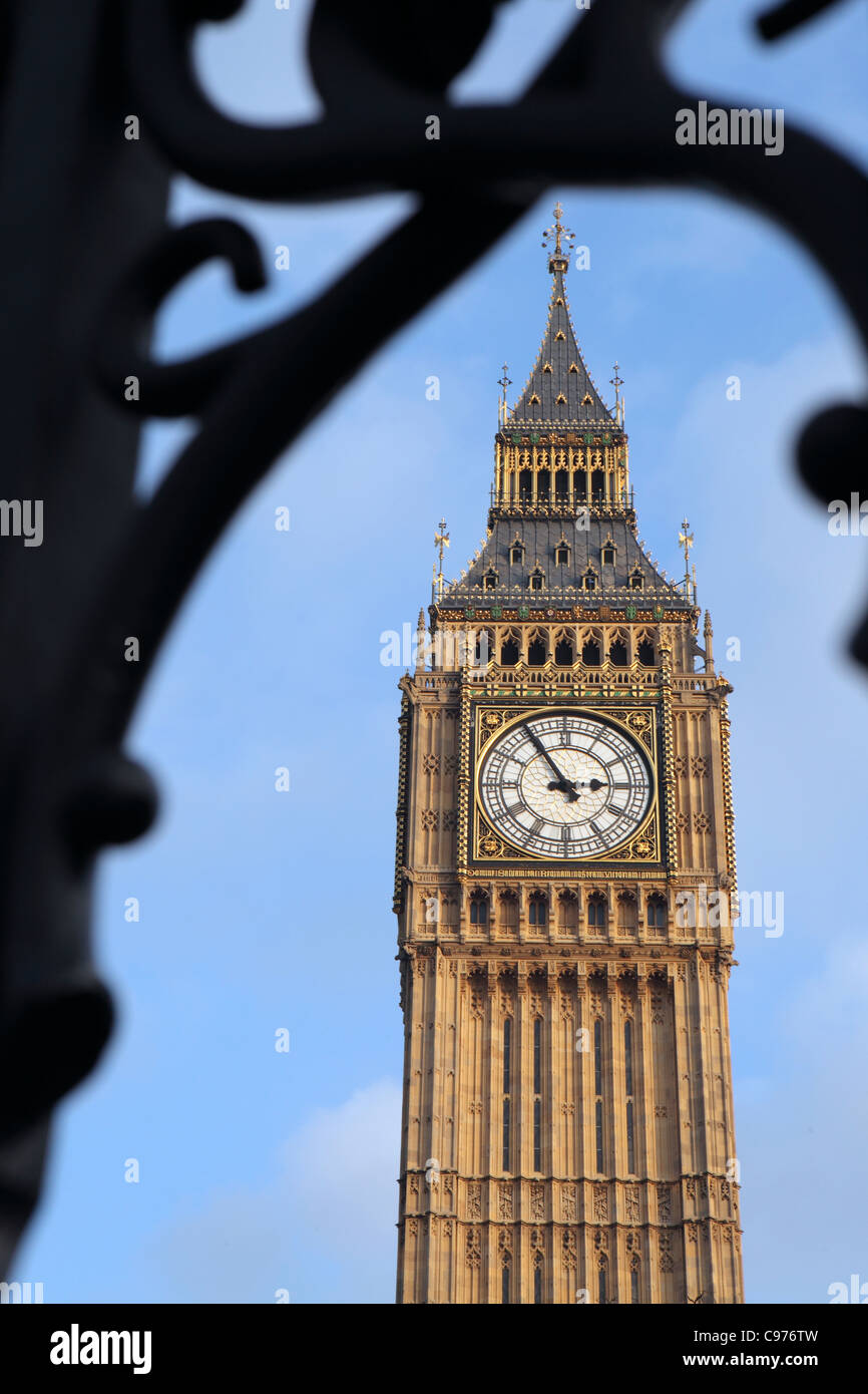 14.55 ore, clocktower il Big Ben, la Casa del Parlamento, Piazza del Parlamento, Westminster, Lonon, REGNO UNITO Foto Stock