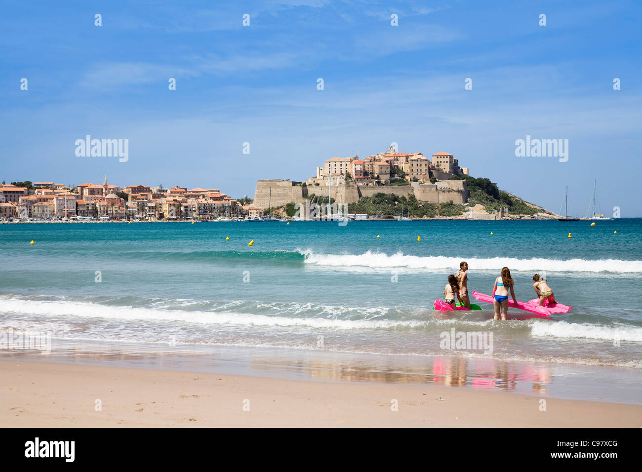 Spiaggia vicino Calvi, Corsica, Francia, Europa Foto Stock