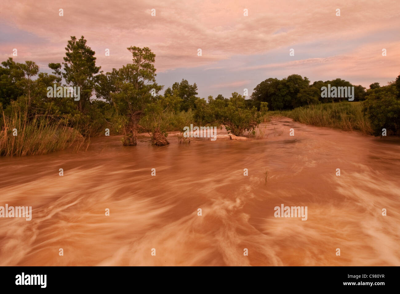 Sabbia fiume in piena Foto Stock