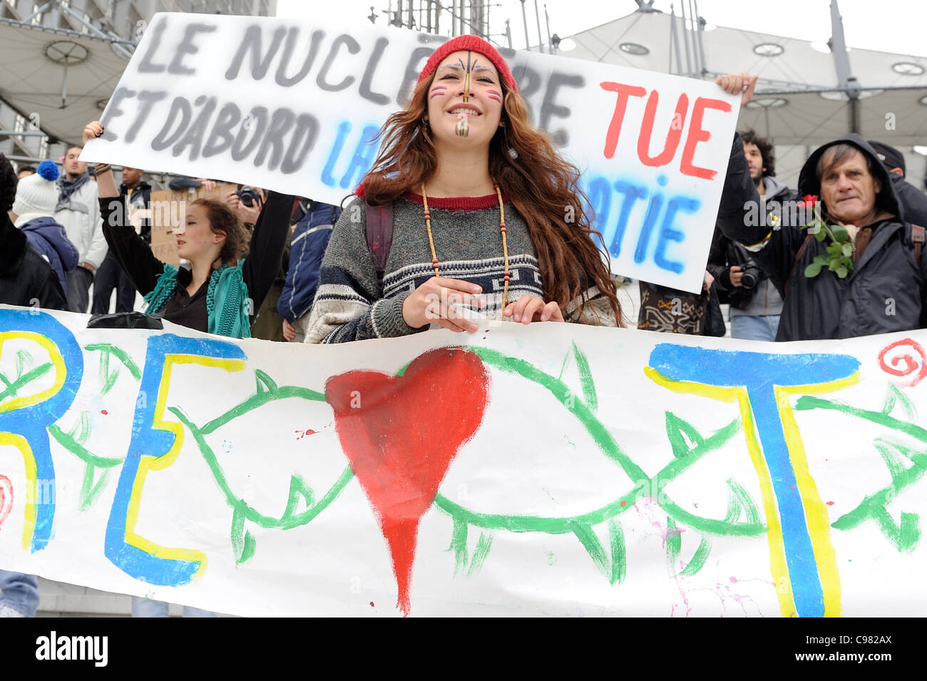 Indignants francese a Parigi - La Défense Foto Stock