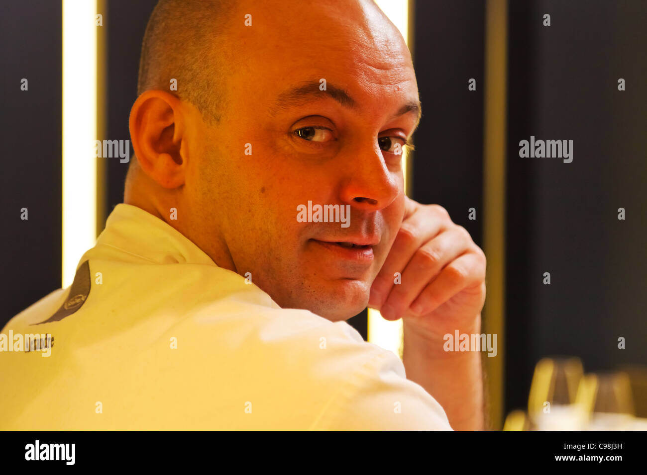 Alexandre Bourdas, 2-stella Michelin., Ristorante Sa Qua na 22, pl. Hamelin Honfleur (14600) Francia TÉL : +33 2 31 89 40 80 Chef Foto Stock