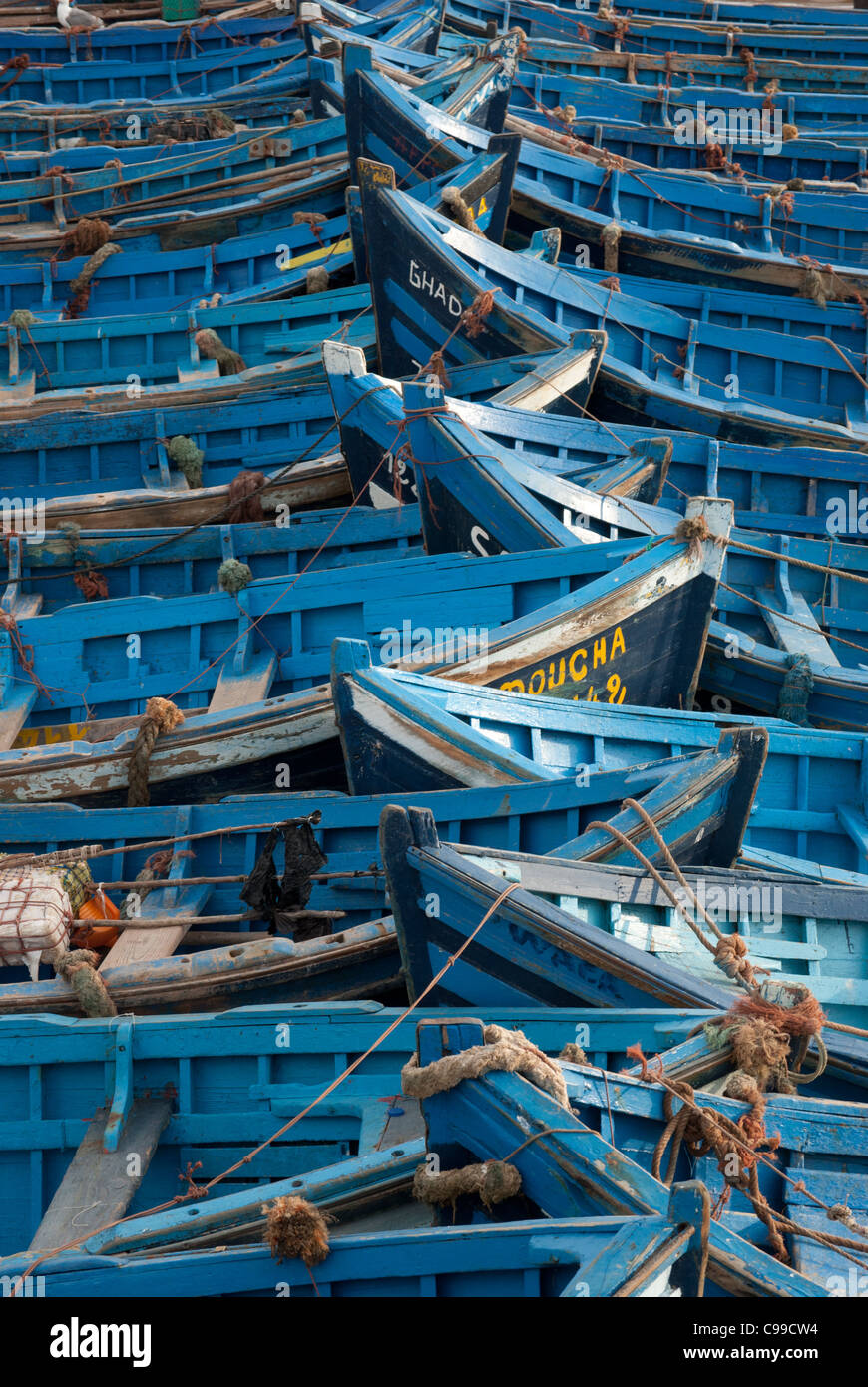 Blu di piccole imbarcazioni da pesca, Marocco Foto Stock