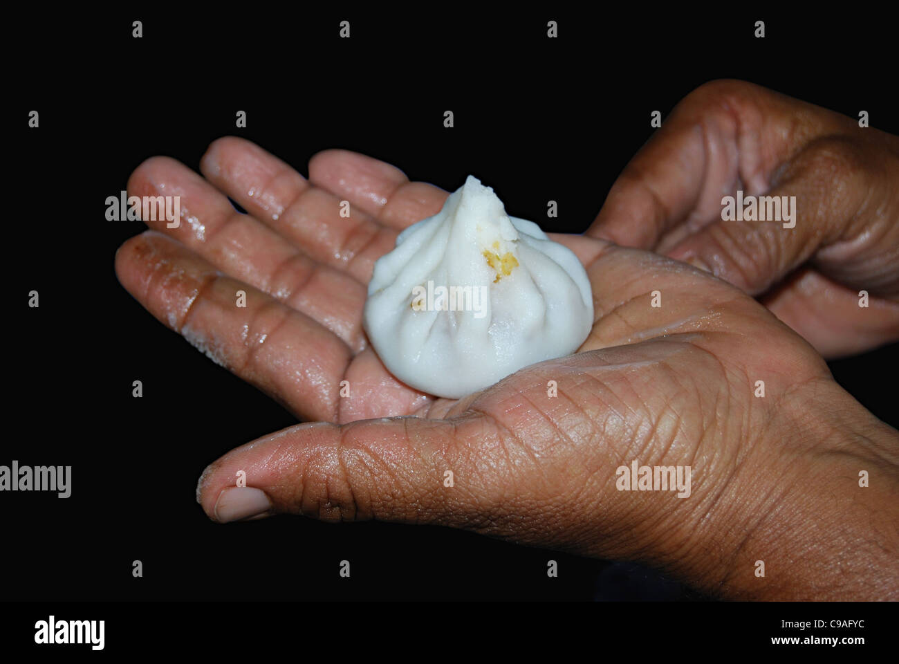 Ukadiche Modak. Famoso dolce Maharashtrian preparati specialmente per signore Ganesh Foto Stock