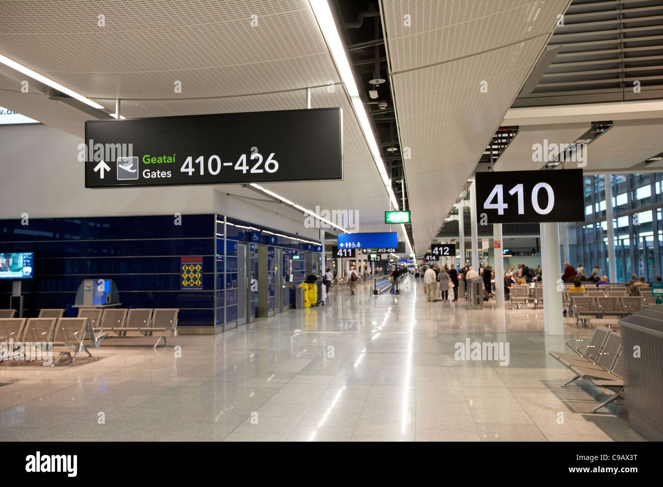 Cancelli di partenza nel terminale 2'aeroporto internazionale di Dublino Repubblica di Irlanda Foto Stock
