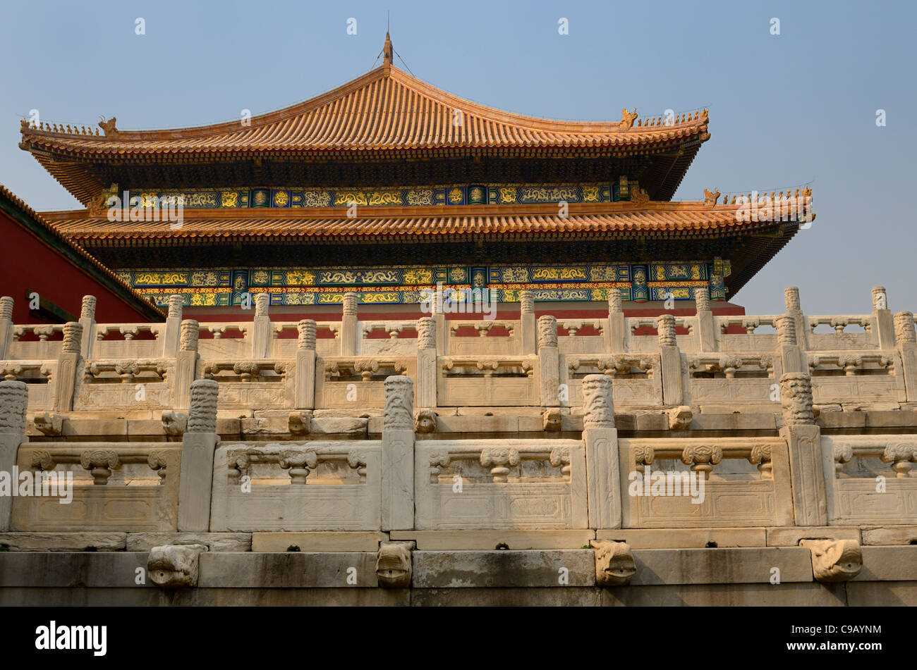 Vista laterale della Sala della suprema armonia nella Città Proibita di Pechino CINA Foto Stock