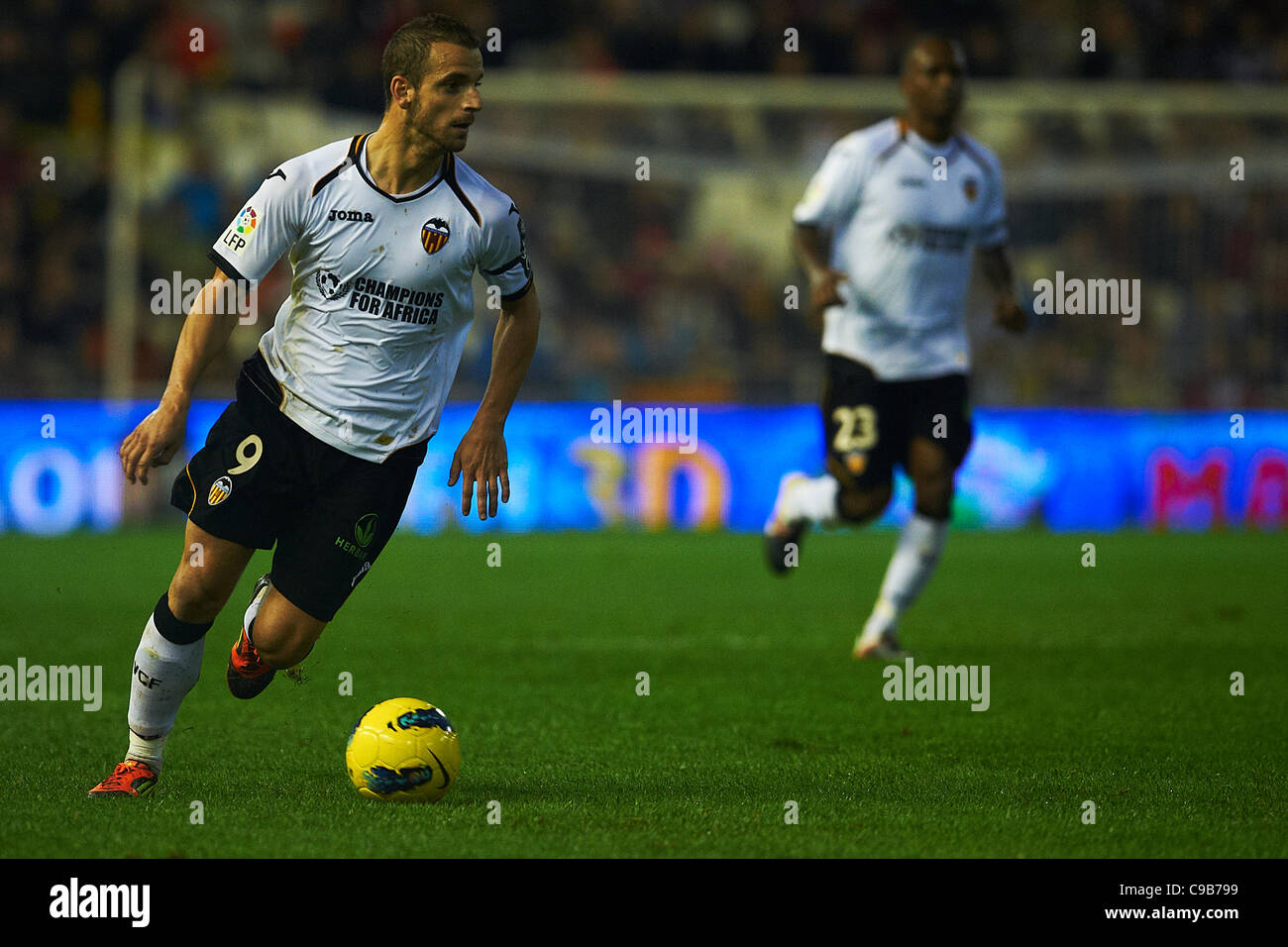 19.11.2011 Valencia, Spagna. Roberto Soldado del Valencia CF durante la Liga corrispondono a Mestalla stadio a Valencia in Spagna. Foto Stock
