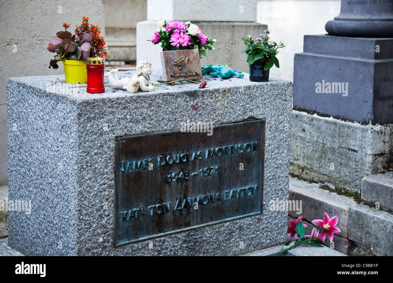 Parigi, il Jim Morrison grave della Pére Lachaise Foto Stock