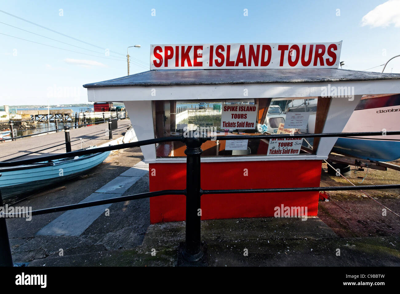 Ticket Booth, porto Cobh, nella contea di Cork, Repubblica di Irlanda Foto Stock