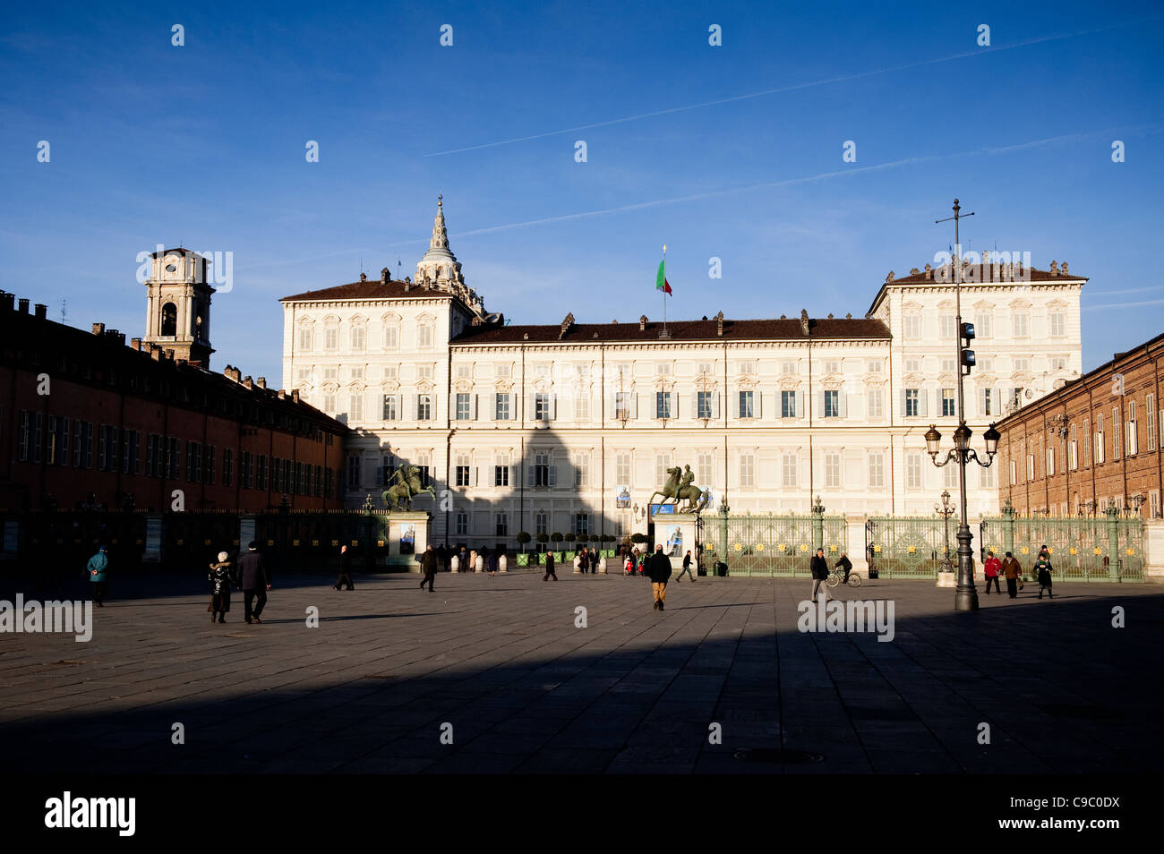 Palazzo Reale, costruito a partire dal 1646 in Piazza Castello nel centro storico di Torino, Italia Foto Stock