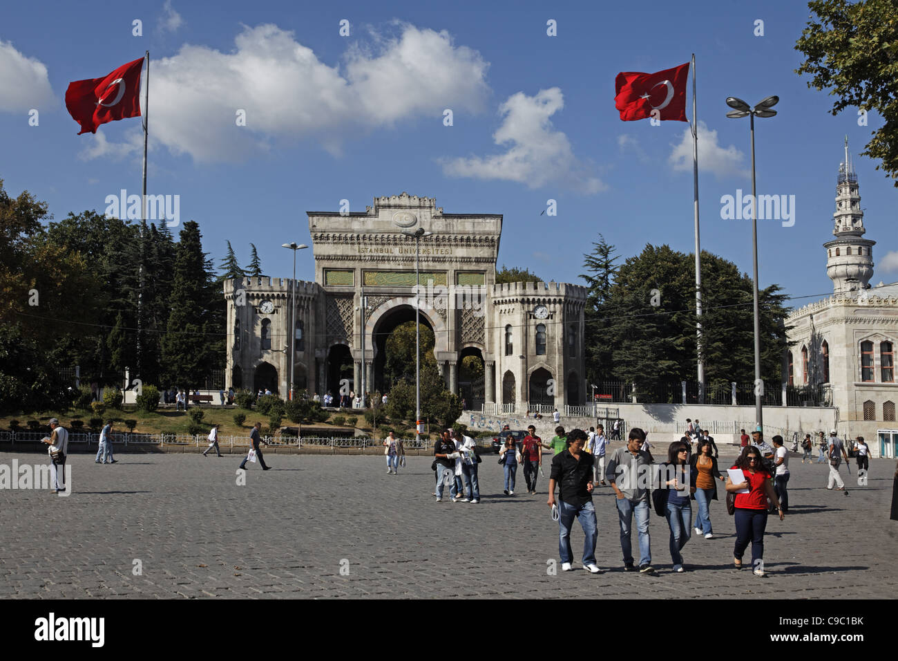 L'entrata all'università di Istanbul, Beyazit Square, Turchia , in Europa, Foto Stock