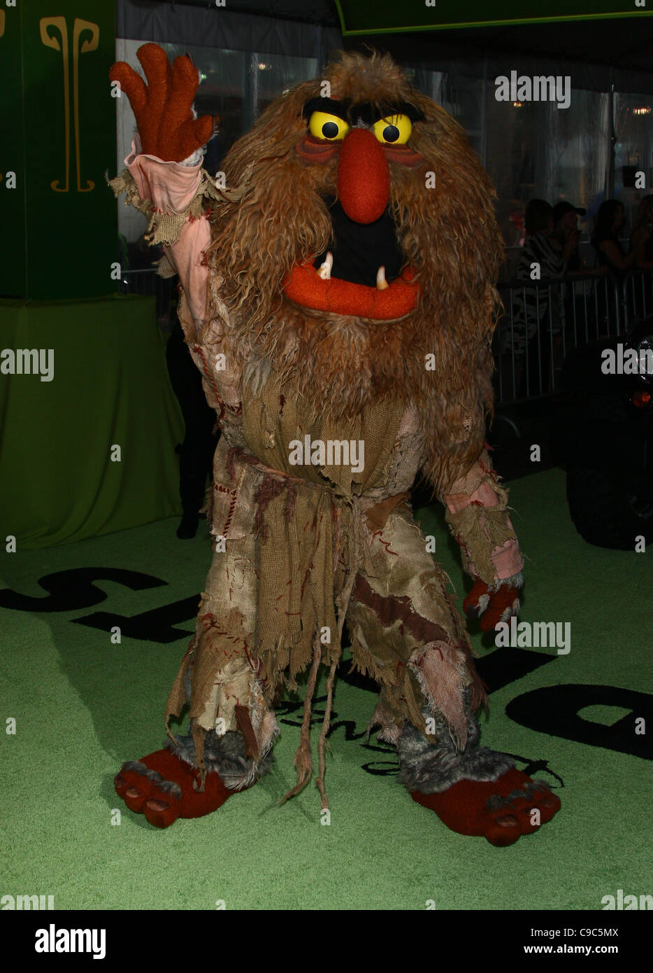 SWEETUMS i Muppets. PREMIERE MONDIALE HOLLYWOOD Los Angeles California USA 12 Novembre 2011 Foto Stock