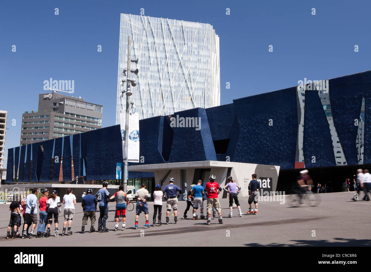 Museo di Scienze Naturali di Barcellona in Fòrum edificio e Telefonica edificio, Barcellona, Spagna Foto Stock