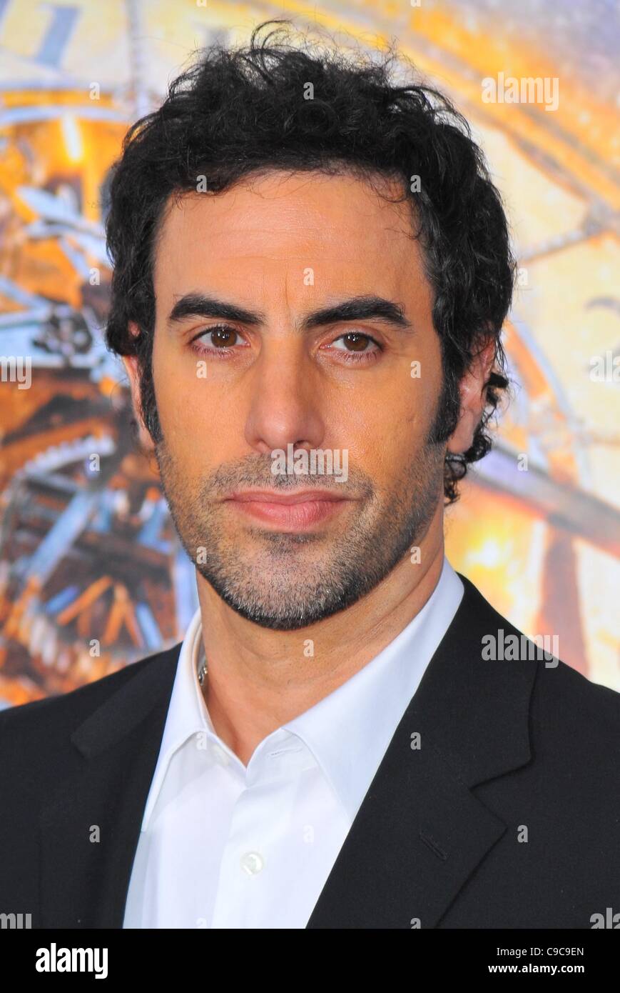 Sacha Baron Cohen presso gli arrivi per HUGO Premiere, il Teatro Ziegfeld, New York, NY Novembre 21, 2011. Foto di: Gregorio T. Binuya/Everett Collection Foto Stock