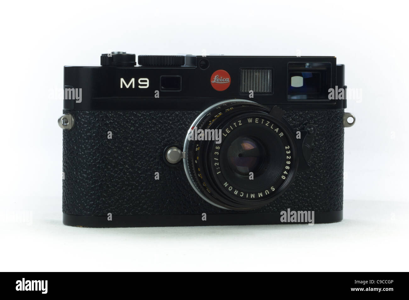 Leica M9 Telemetro digitale fotocamera con 35mm Leitz Summicron 'bokeh di fondo re Lens" Foto Stock