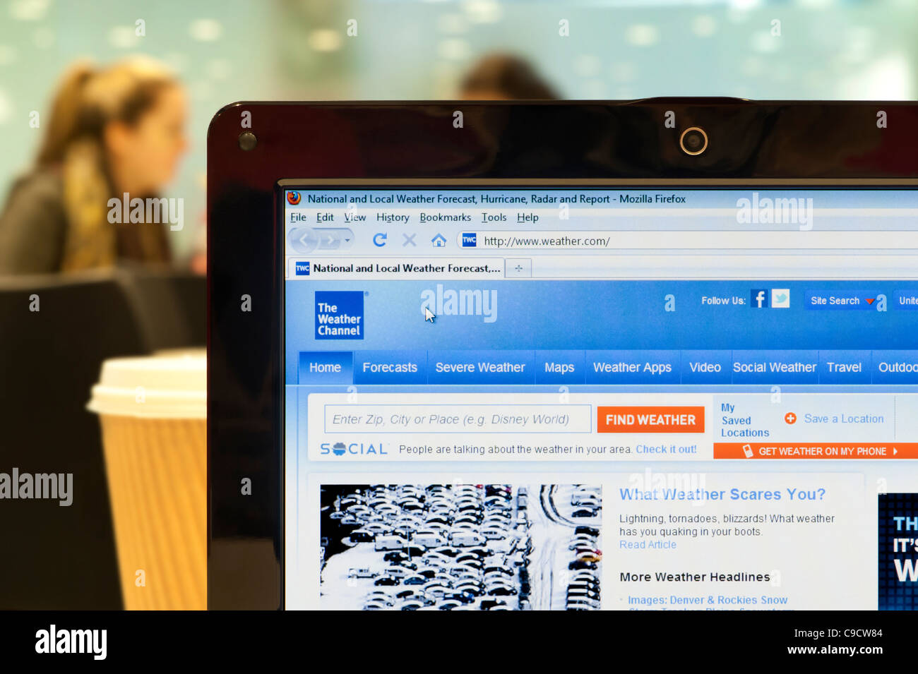 Il canale Waether shot del sito web in una caffetteria ambiente (solo uso editoriale: -print, TV, e-book e Redazione sito web). Foto Stock