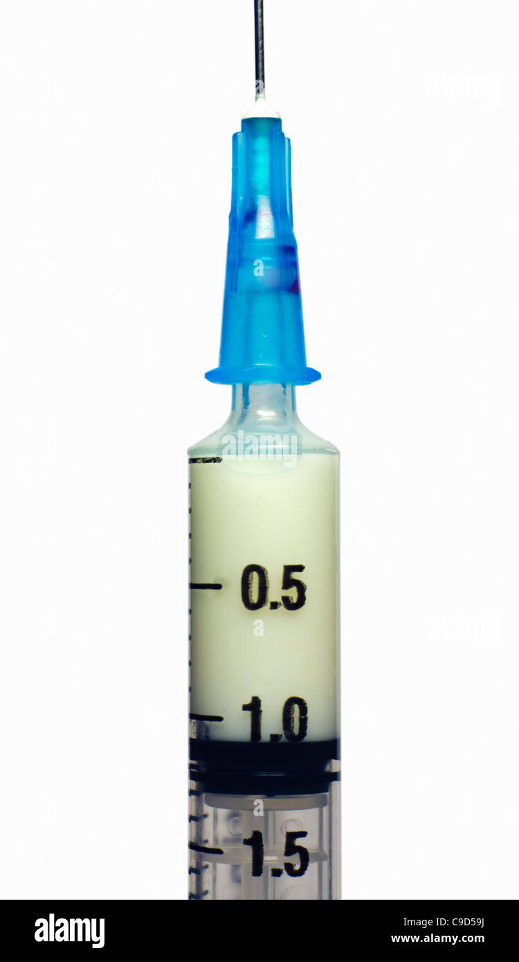 Una siringa contenente 1 ml di anestetico propofol Foto Stock