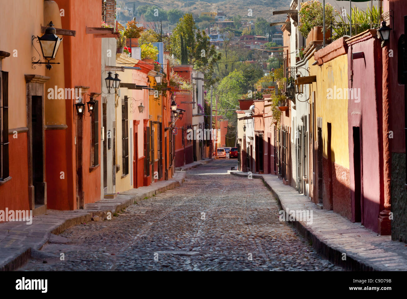 Messico Guanajuato, San Miguel De Allende, colorato Street Foto Stock