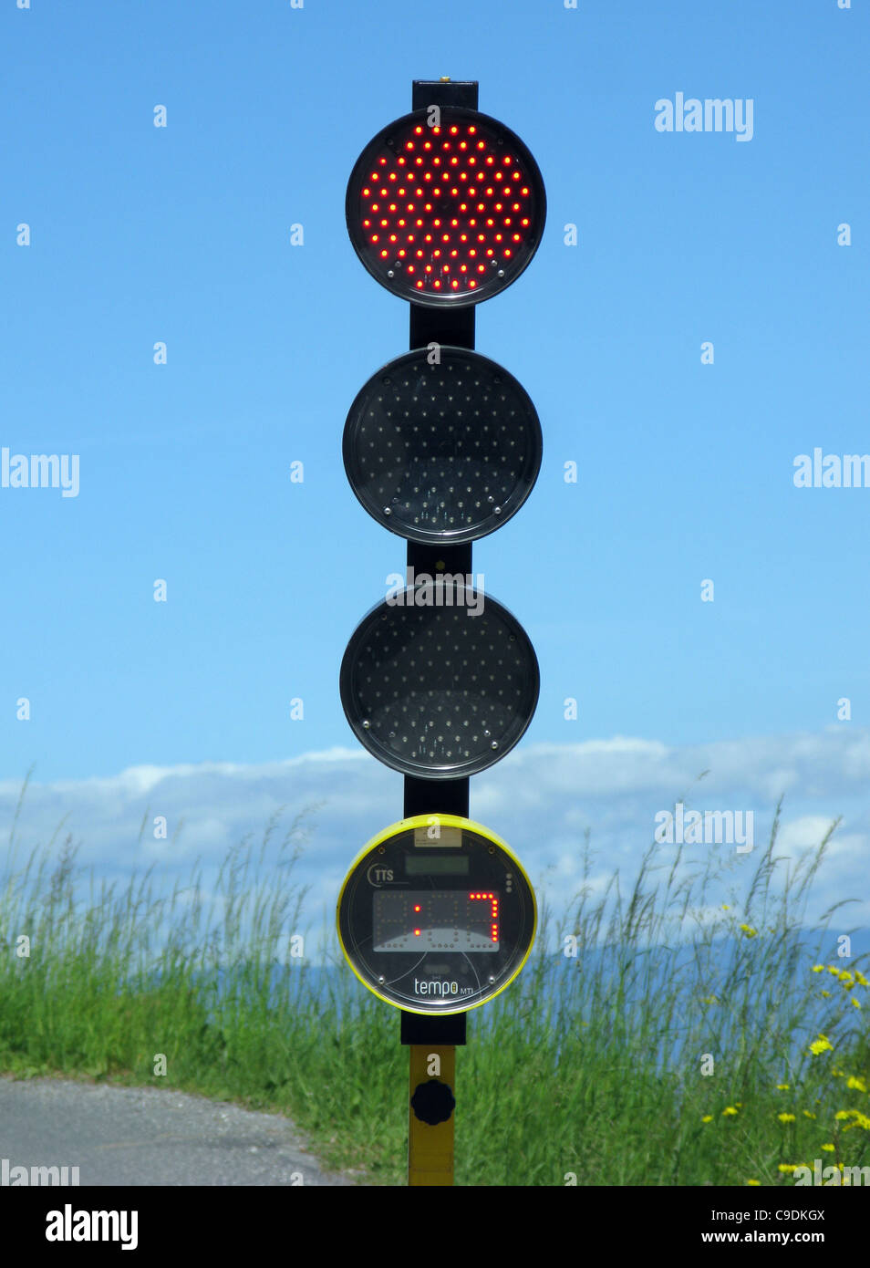 Semaforo con timer con conto alla rovescia display per mostrare quando la luce si modifica. Foto Stock