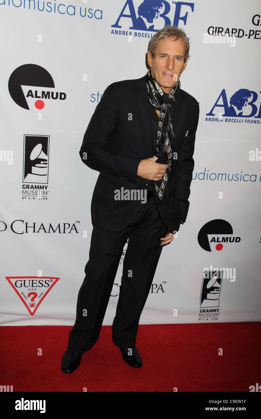 Dicembre 9, 2011 - Hollywood, California, Stati Uniti - Ho15466CHW .Andrea Bocelli Foundation 2011 beneficio Foundation Gala .il Beverly Hilton Hotel di Beverly Hills, CA .12/09/2011 .Michael Bolton . 2011(Immagine di credito: Â© Clinton Wallace/Globe foto/ZUMAPRESS.com) Foto Stock