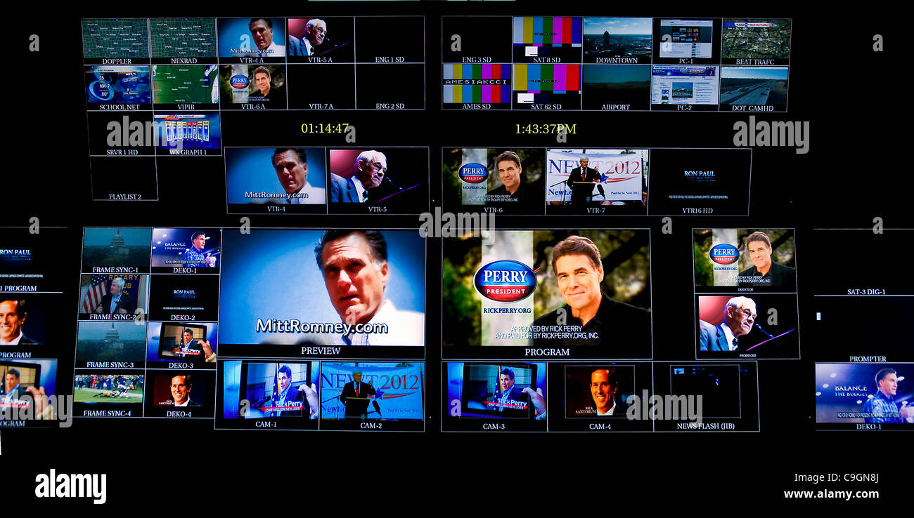 Dic. 27, 2011 - Des Moines, Iowa, USA - screen grabs di annunci politici dal repubblicano candidati presidenziali sono catturate da un array di monitor al KCCI TV, la CBS affiliate di Des Moines. Più di dieci milioni di dollari nello Iowa inserzioni sono stati spesi finora in dicembre dal repubblicano c Foto Stock