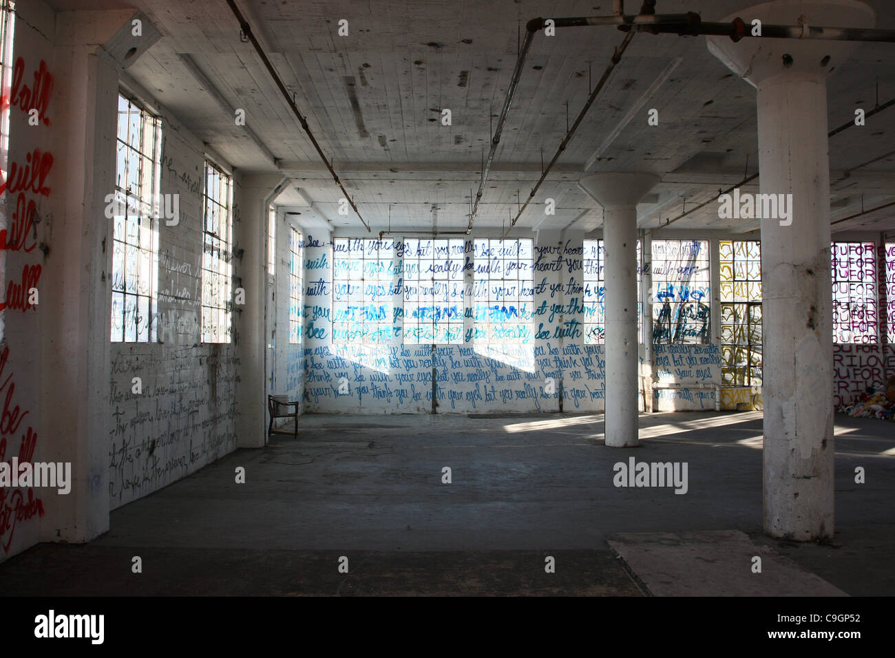 GALLERY & ARTWORK il sig. BRAINWASH PRESENTE ART SHOW 2011 LOS ANGELES CALIFORNIA USA 27 Dicembre 2011 Foto Stock