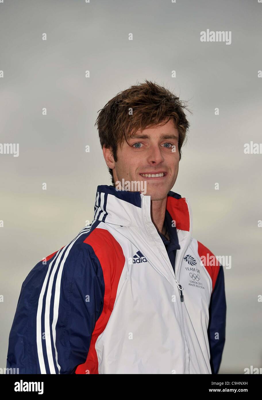 ExCel, LONDON, Regno Unito, Lunedì 09/01/2012. Luca pazienza. 470 class sailing team per GB a le Olimpiadi del 2012. Annuncio TeamGB della vela atleti. Foto Stock