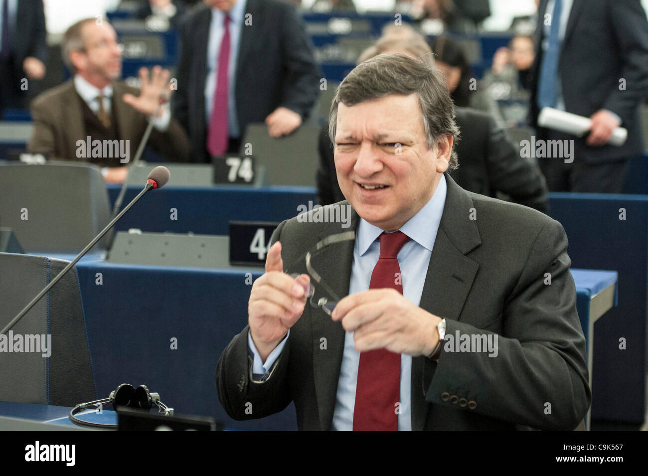 Gen 17, 2012 - Strasburgo, Alsazia, Francia - Presidente della Commissione europea José Manuel Barroso al Parlamento europeo a Strasburgo, in Francia su 2012-01-16 da Wiktor Dabkowski (credito Immagine: © Wiktor Dabkowski/ZUMAPRESS.com) Foto Stock