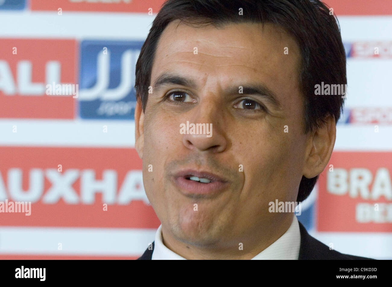 Chris Coleman è svelata come nuovo Galles Football Manager durante una partita di Football Association of Wales. (Solo uso editoriale) Foto Stock Chris Coleman è svelata come nuovo Galles Football Manager durante una partita di Football Association of Wales. (Solo uso editoriale) Foto Stock