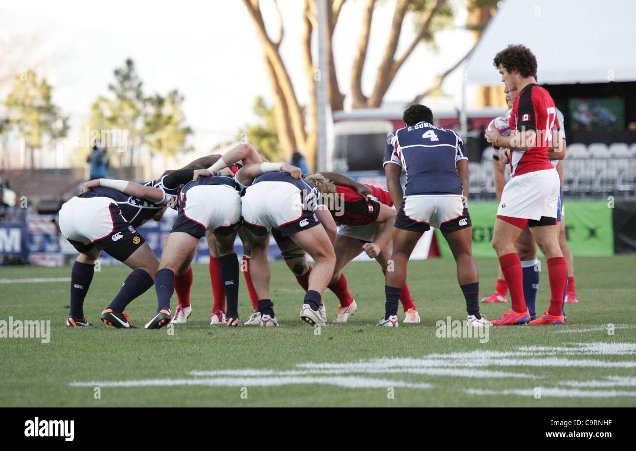 USA vs Canada ad una apparizione pubblica per il 2012 USA Sevens Rugby - Ven, Sam Boyd Stadium, Las Vegas, NV Febbraio 10, 2012. Foto di: James Atoa/Everett Collection Foto Stock