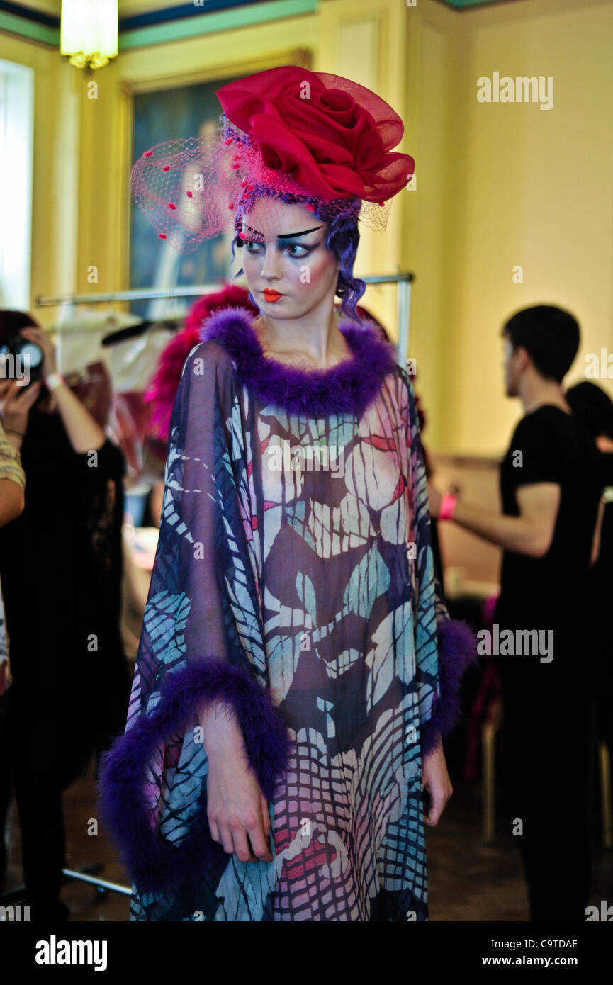 Sabato 18 febbraio 2012, Londra, Elisa Palomino London Fashion Week A/W Sfilata Foto Stock