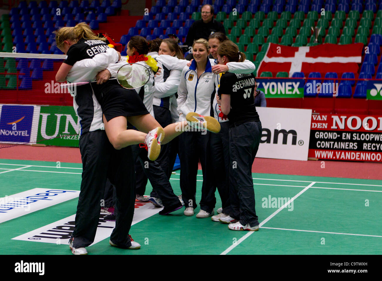 AMSTERDAM, PAESI BASSI, 19/02/2012.Il Tedesco donne battere le donne danesi nella fase finale del Team europeo di Badminton campionati 2012 ad Amsterdam. Foto Stock