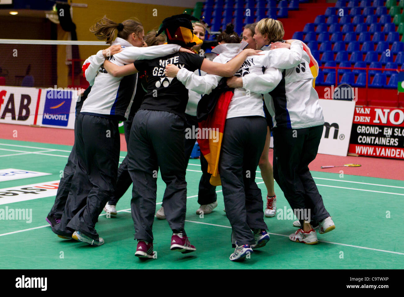 AMSTERDAM, PAESI BASSI, 19/02/2012.Il Tedesco donne battere le donne danesi nella fase finale del Team europeo di Badminton campionati 2012 ad Amsterdam. Foto Stock