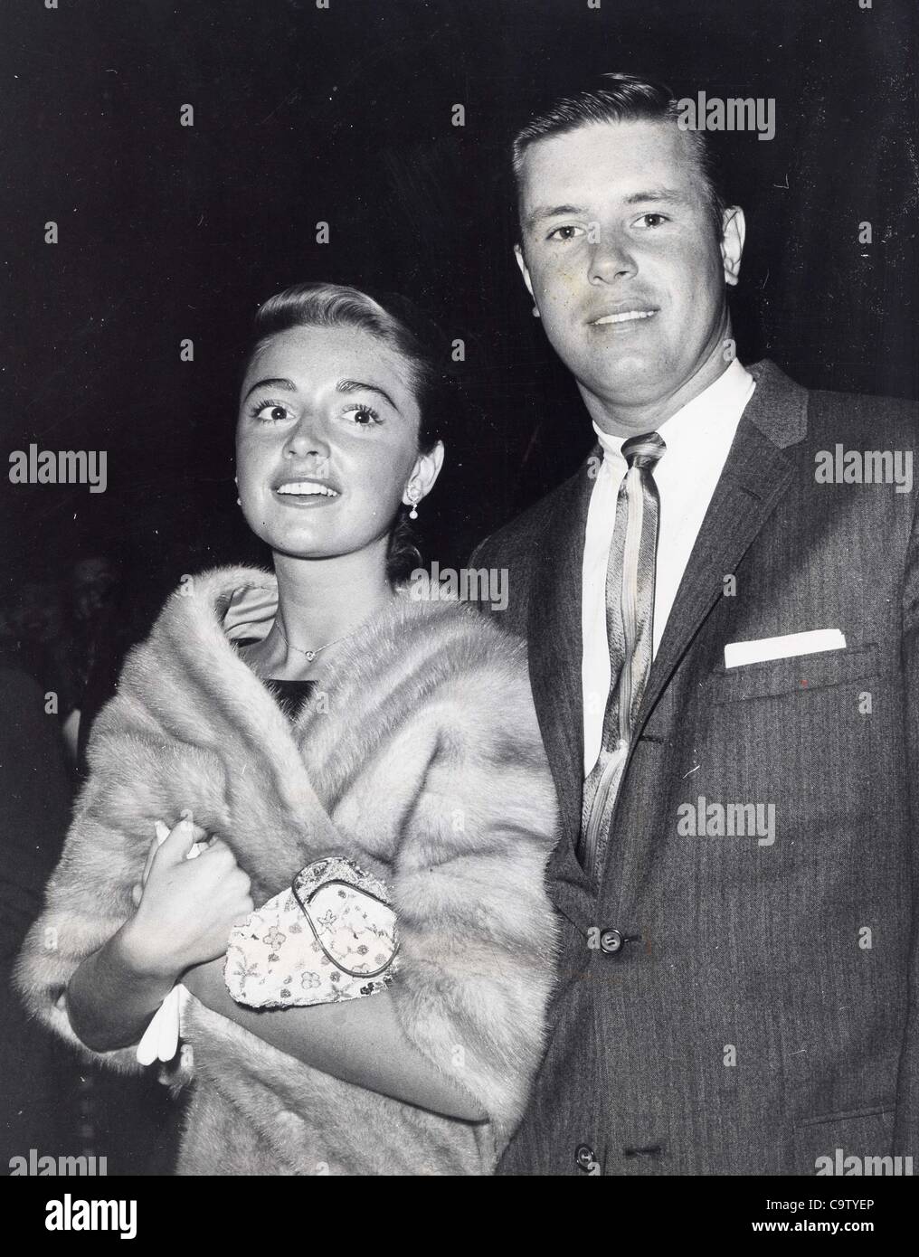 ANNA MARIA ALBERGHETTI con Don Robinson all Ice Show.fornito da foto, inc.(Immagine di credito: Â© fornito dal mondo foto, Inc/Globe foto/ZUMAPRESS.com) Foto Stock