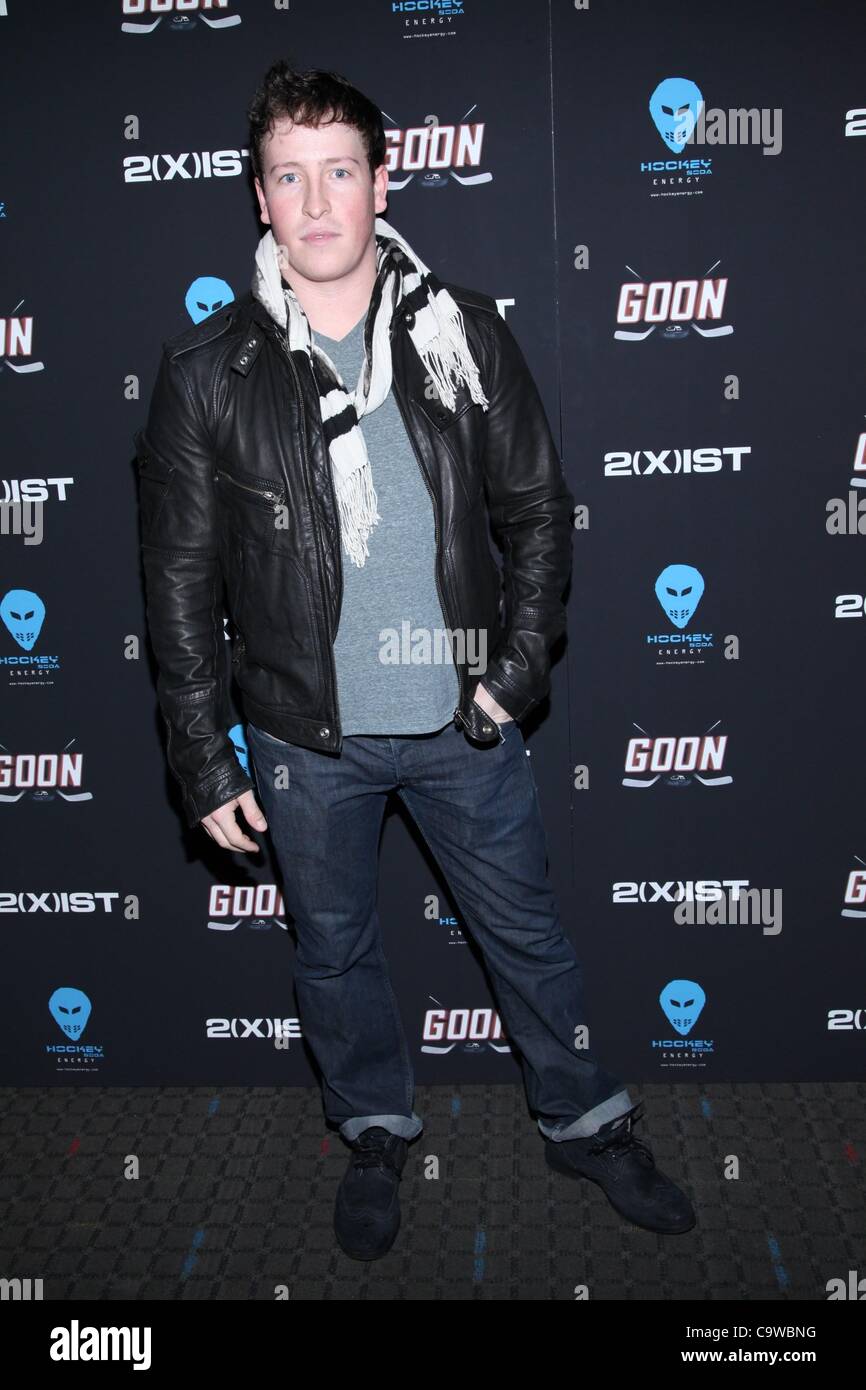 All'arrivo GOON Premiere, Scuola di Arti Visive (SVA) Theatre di New York, NY, 23 febbraio 2012. Foto di: Andres Otero/Everett Collection Foto Stock