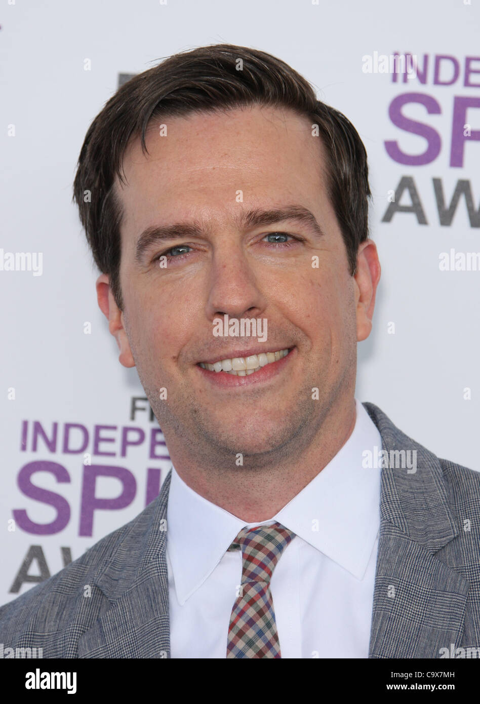 ED HELMS 2012 FILM INDEPENDENT Spirit Awards. Gli arrivi di LOS ANGELES CALIFORNIA USA 25 febbraio 2012 Foto Stock