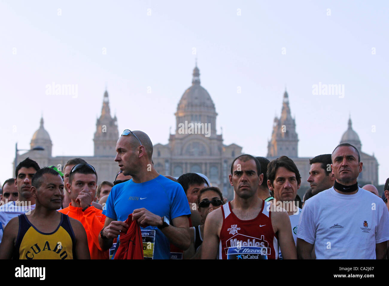 La vista generale della Maratona di Barcellona, marzo 25, 2012 - Atletica : la maratona di Barcellona nel centro di Barcellona, Spagna. (Foto di D.Nakashima/AFLO)[2336]<br> Foto Stock