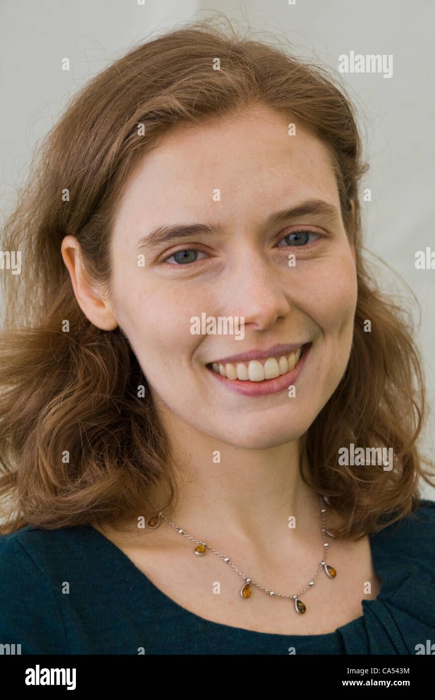 Madeline Miller, romanziere americano che ha vinto il premio Orange per la Fiction con "La canzone di Achille' nel 2012 raffigurato all'Telegraph Hay Festival 2012, Hay-on-Wye, Powys, Wales, Regno Unito Foto Stock