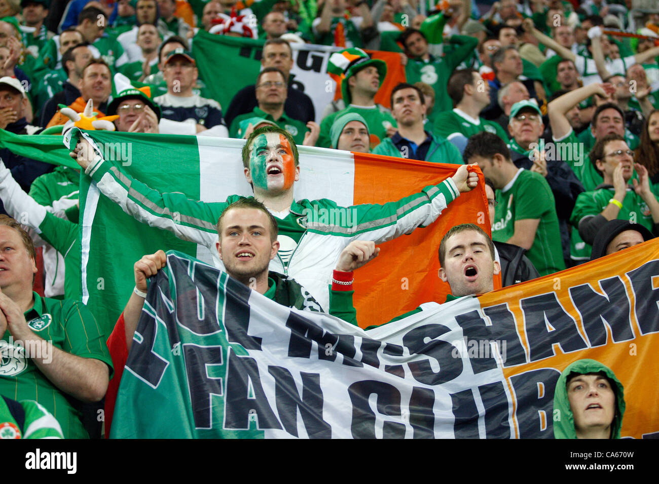L'Irlanda tifosi cantano ancora DOPO LA SPAGNA V IRLANDA ARENA Danzica Danzica Polonia 14 Giugno 2012 Foto Stock