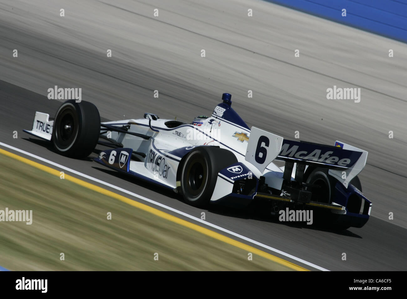 Giugno 15, 2012 - Milwaukee, Wisconsin, Stati Uniti - IZOD Indycar Series, Milwaukee IndyFest, Milwaukee, WI, 15-16 giugno 2012, Katherine Legge, Lotus Dragon Racing. (Credito Immagine: © Ron Bijlsma/ZUMAPRESS.com) Foto Stock