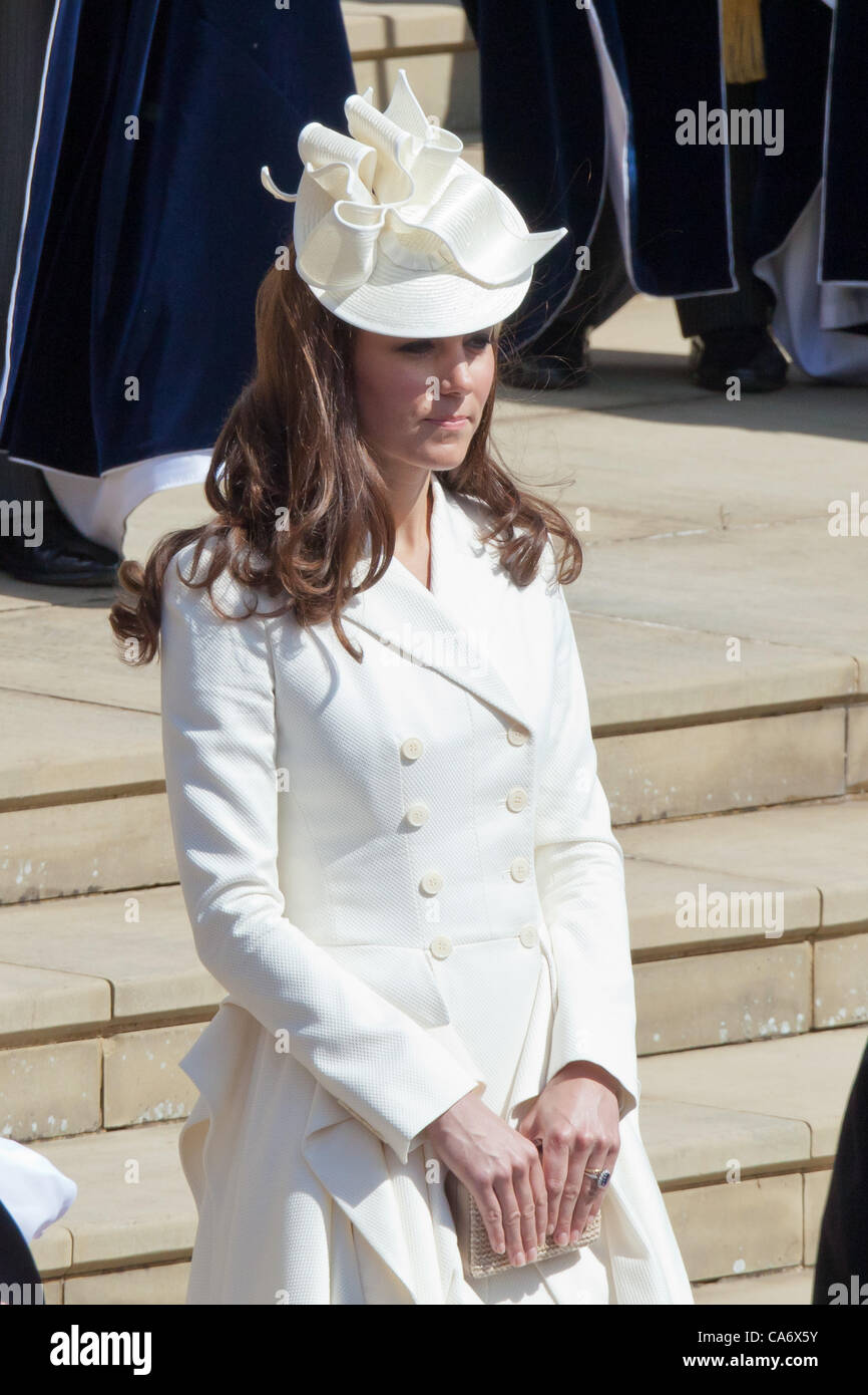 Catherine Duchessa di Cambridge a giarrettiera cerimonia della Giornata al Castello di Windsor 18 Giugno 2012. PER0184 Foto Stock