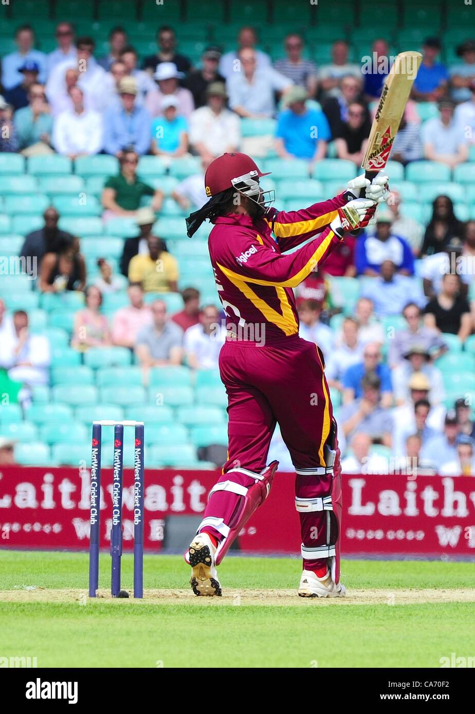 19.06.2012 Londra, Inghilterra. Chris Gayle in azione durante la Seconda Giornata Internazionale Inghilterra contro il West Indies al ovale. Foto Stock