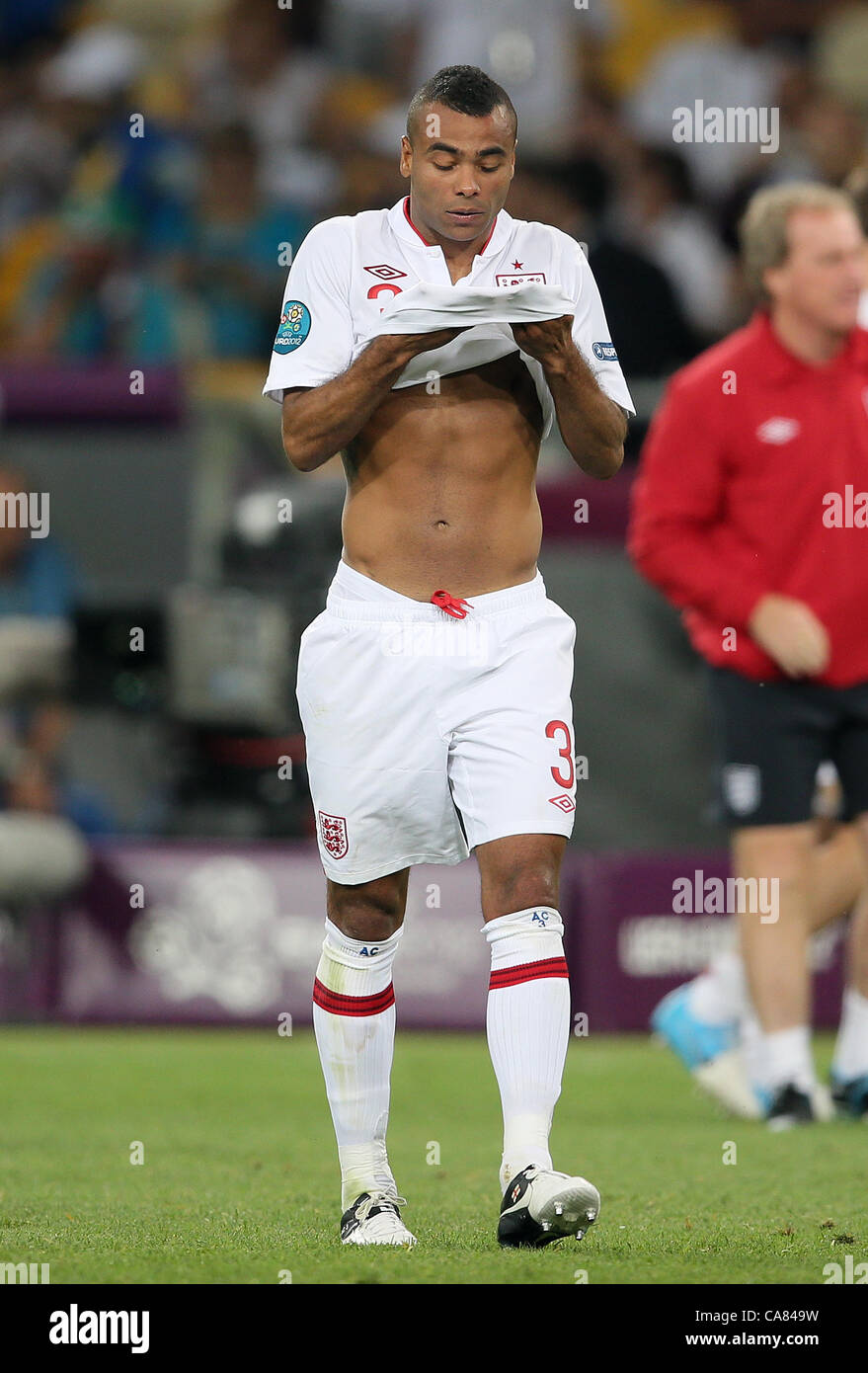 ASHLEY COLE INGHILTERRA STADIO OLIMPICO KIEV UCRAINA 24 Giugno 2012 Foto Stock