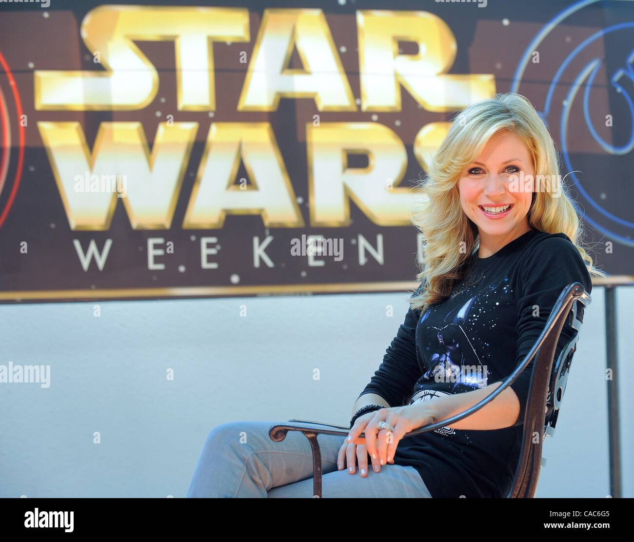 Giugno 11, 2010 - Lake Buena Vista, Florida, Stati Uniti - ASHLEY ECKSTEIN o ASHLEY DRANE, un film americano e televisione attrice conosciuta al pubblico del collare blu TV e come la voce di Ahsoka Tano su Star Wars: The Clone Wars. Essa svolge inoltre un ruolo di piccole dimensioni come Allicia nel film bianco di Sydney e riproduce il Foto Stock