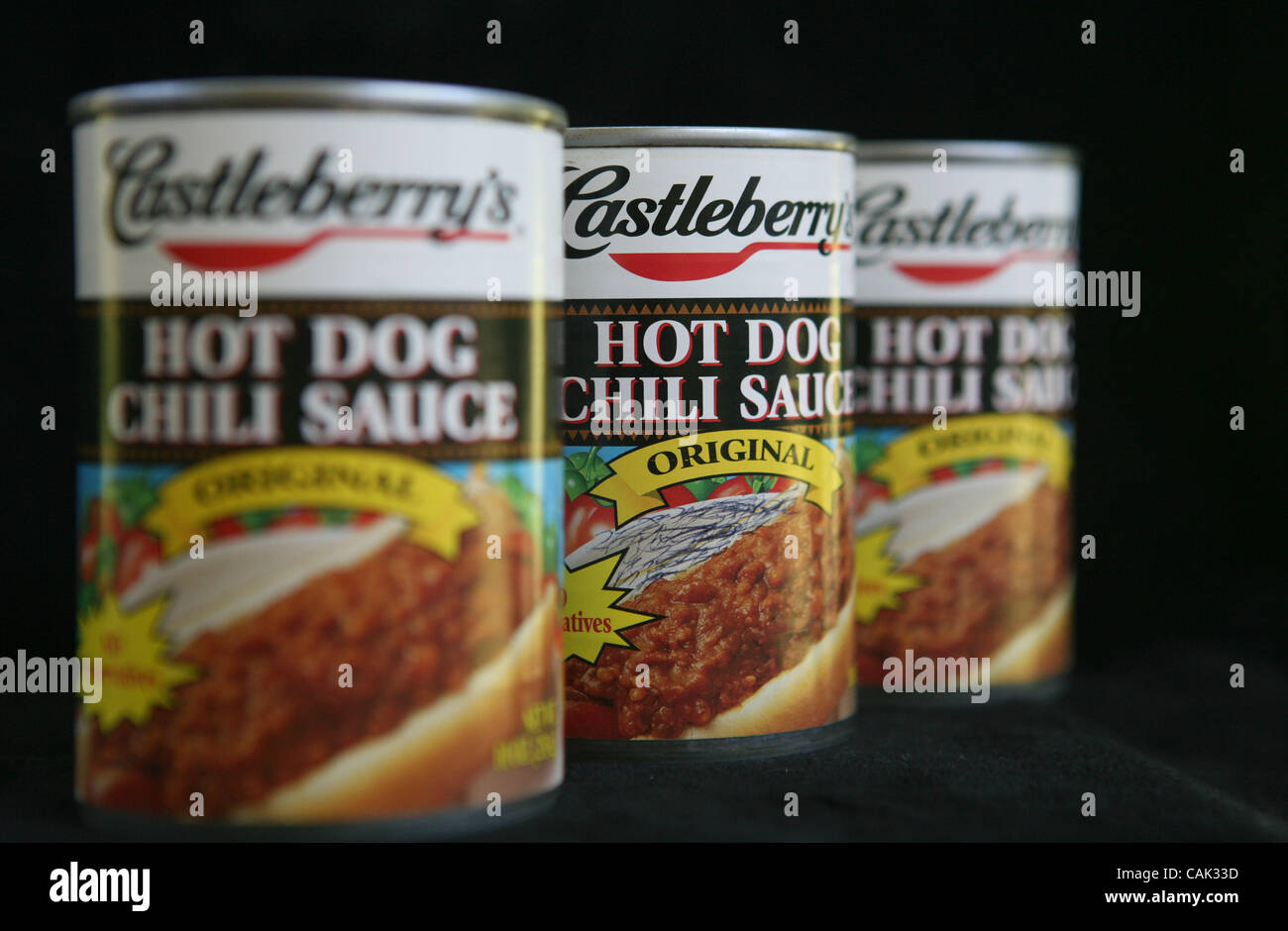 Sep 19, 2007 - Pensacola, FL, Stati Uniti d'America - una fabbrica al centro di un'estate botulismo focolaio in lattine di hot dog salsa chili è impostato per riaprire oggi. Castleberry del cibo società dice che vuole riprendere la produzione alla sua Augusta, in Georgia, in fabbrica. La fabbrica era spento a causa di un cittadino il botulismo outbre Foto Stock