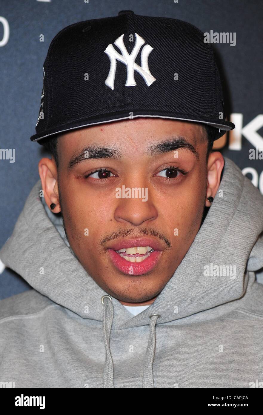 Cory Gunz di presenze per il concerto a sorpresa, Renaissance Hotel Times Square, New York, NY Aprile 6, 2012. Foto di: Gregorio T. Binuya/Everett Collection Foto Stock