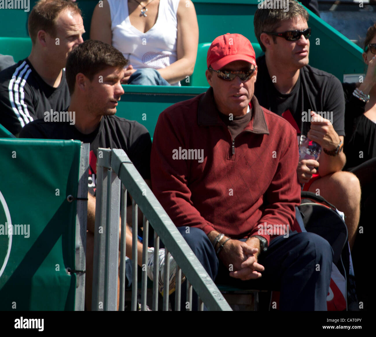 17/04/2012 Monte Carlo, Monaco. Ivan Lendl il pullman per Andy Murray (GBR) azione durante il secondo turno match betweenAndy Murray (GBR) e Viktor Troicki (SRB) in ATP Monte Carlo Masters di tennis torneo tenutasi nel Monte Carlo Country Club di Monaco. Credito: Mitchell Gunn. Foto Stock